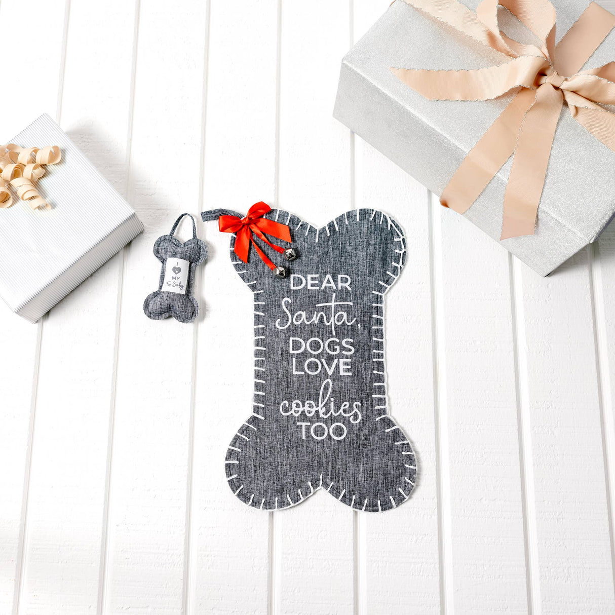 Dogs Stocking with Mini Ornament